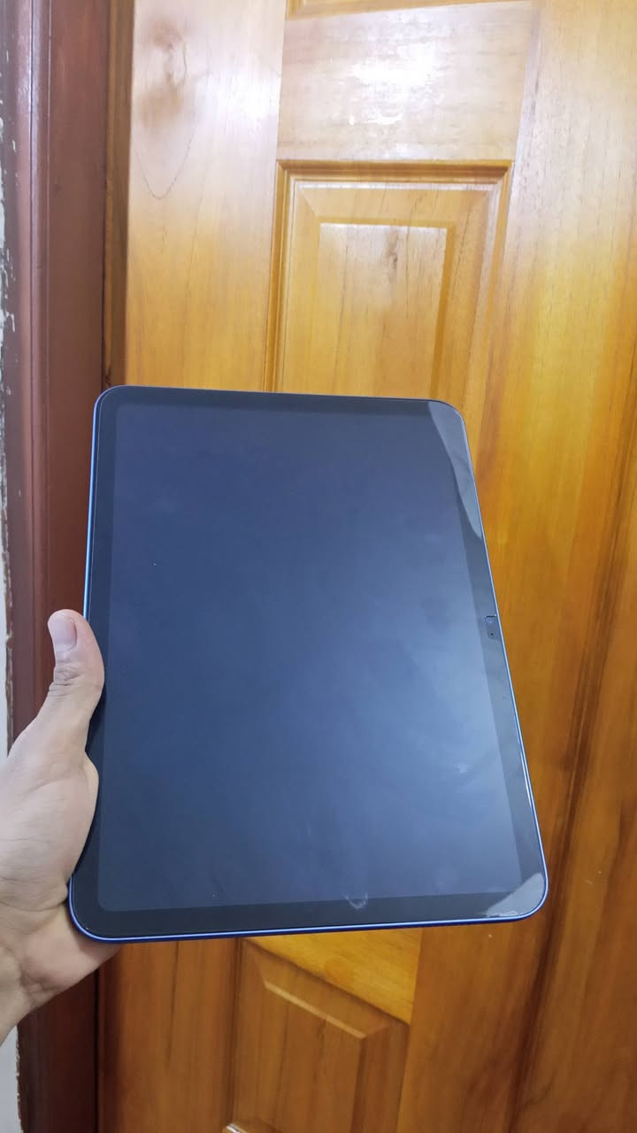 ايباد ١١ • ٢٥٦ • بطارية ٩٨٪
