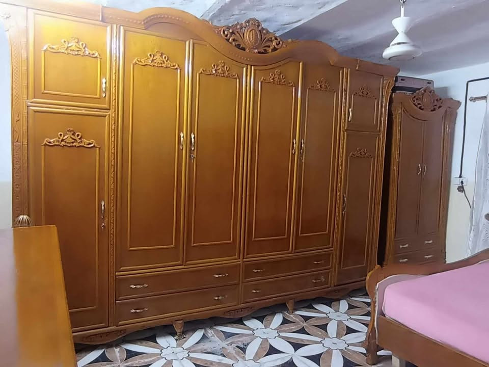 بمليون ٧٥٠  وبيها مجال قليل جديده تسكام مو سوكي نضيفه مسويها ب٣ ملايين 
خللها فقط جامه مفطوره

القاسم عنواني
***********
