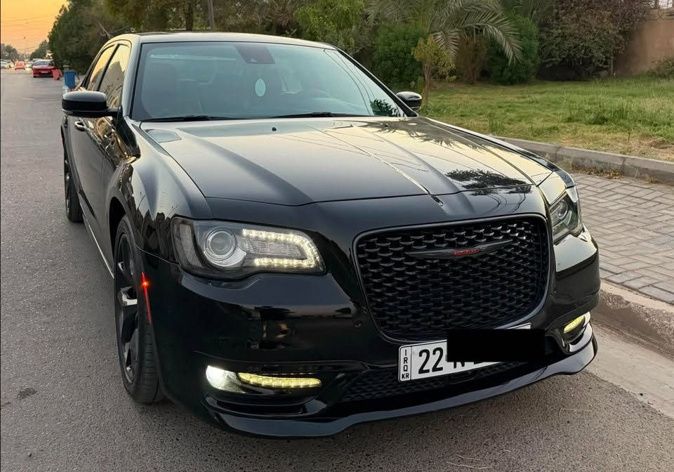 السلام عليكم اوباما كندي S 300 كندي استيراد شركة انترناشونال موديل 2021ماشيه 42 الف  داخل احمر فول مواصفات / رقم الهاتف ***********
