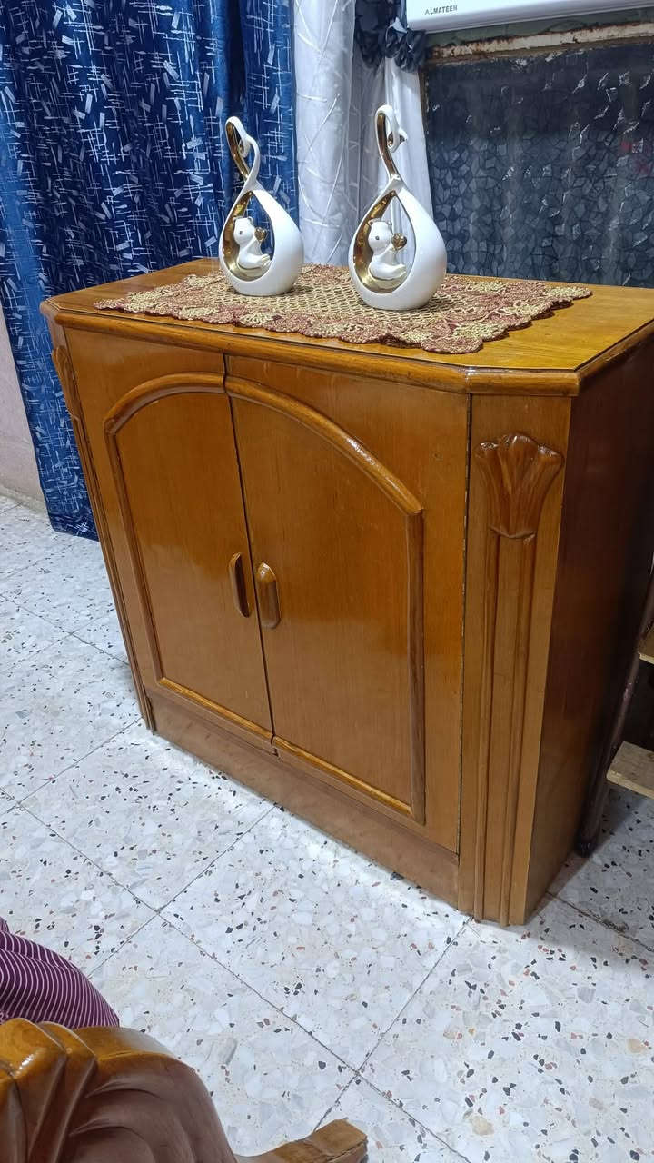غرفه تسكام صاج داخل وخارج ام السته طابقين ظهر جرجوبه نظيفة كلش 5ملم نقش بورمي السعر مليون وبيه مجال مكاني محاويل للاتصال ع الرقم ***********
