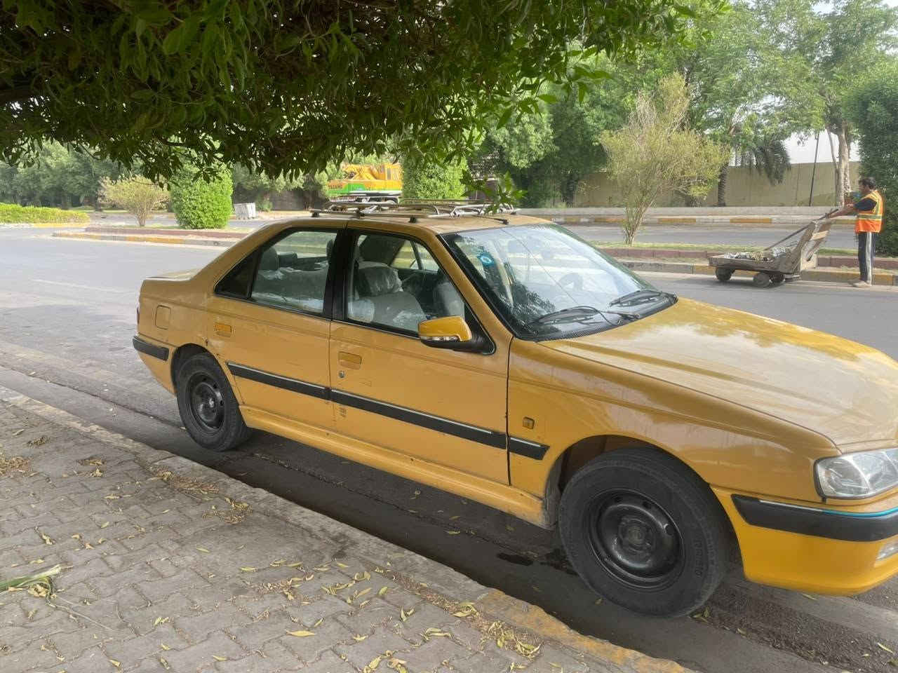 بيجو بارص رقم بغداد انكليزي تحويل مباشر باسمي تبريد شغال محرك وكير جاهزة السيارة من كلشي شاشة  السعر 27وبيها مجال الاتصال ***********

