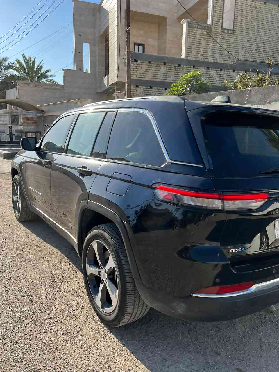 السلام عليكم
2023جيب كراند شيروكي 4xe
رقم بغداد داخل عسلي 3 شاشات وبانوراما
ماشيه 15فقط
تبدل بيها قبق جنطه وشويه بارد بالجاملغ الخلفي  مثل ما موضح بصور الحادث  
السعر 285 وبيها مجال
*********** واتساب او ماسنجر

نص مكتوب في الصور:
- 7
- 000-37472238 - 08/31/2023 - IAA Inc.