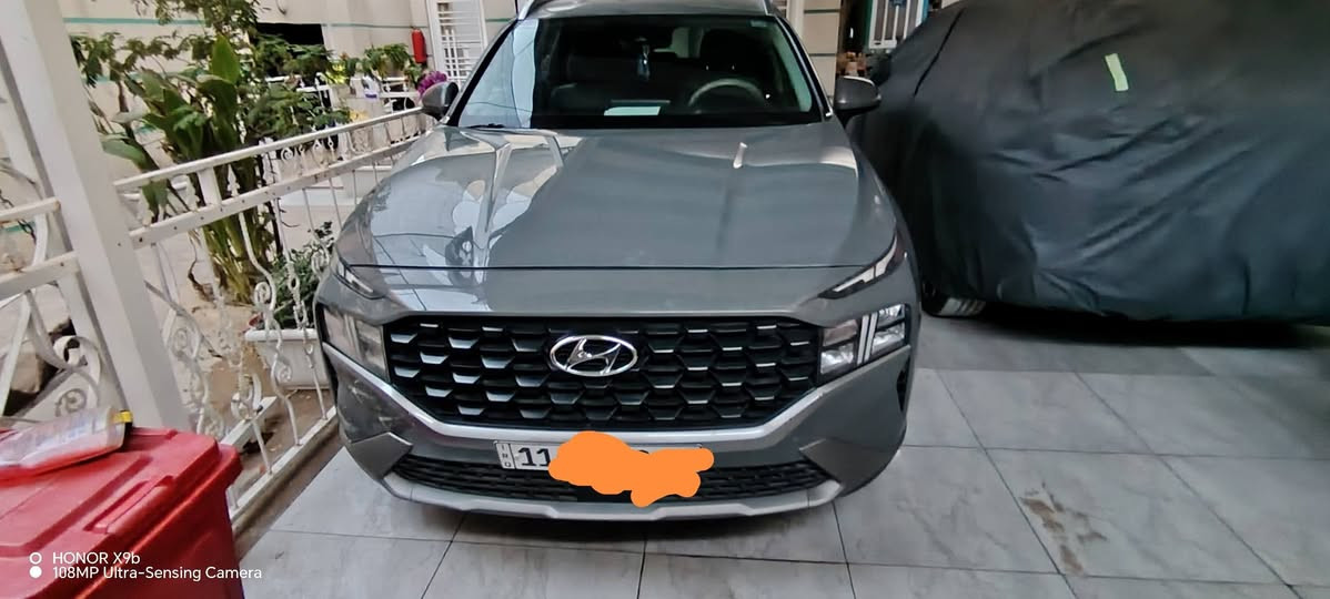 سلام عليكم للبيع هيونداي سينتافي موديل 2023 محرك (2.5 4V)وارد أمريكي كلين بيهة فقط باردين بالباب الامامي والخلفي الايرباك سليم  سيارة جديدة ونظيفة رقم بغداد انكليزي سنوية لل 2028 بسمي السيارة ماشية 59 ميل مكاني/ كربلاء الحولي السعر /218 للاستفسار / ***********
