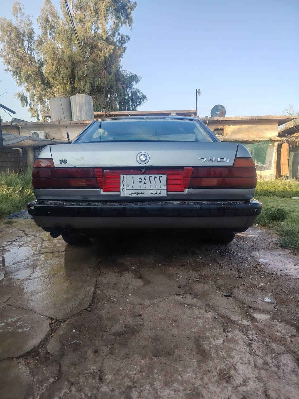 سلام عليكم
BMW 730

اصل سنويه وبليته
8سلندر
 موديل 1994

سلايد /دبل جكمجه/كشن كهربائي/

دبل ارباك

تبريد شغال ثلج كهربائيات كلها بلاد

راديتر جديد بنكه وكلج جديد 

تخم لايت ابو صليب جديد

منضومة غاز تانكي 60 لتر 

بيها كوبون غاز وبانزين

باتري اليوم شديته اصلي 

تخم تاير اخو الجديد

كشرها حلو  البنيد والجاملغ السكن بي طخه باقي على وضعها ما مصلح  

ابيعها ((گير گايم))وينقص من سعرها 

للعلم السياره تمشي  

السياره تريد فرت ايد

 طالب عليها 55 ورقه وبيها مجال 

تواصل ***********

