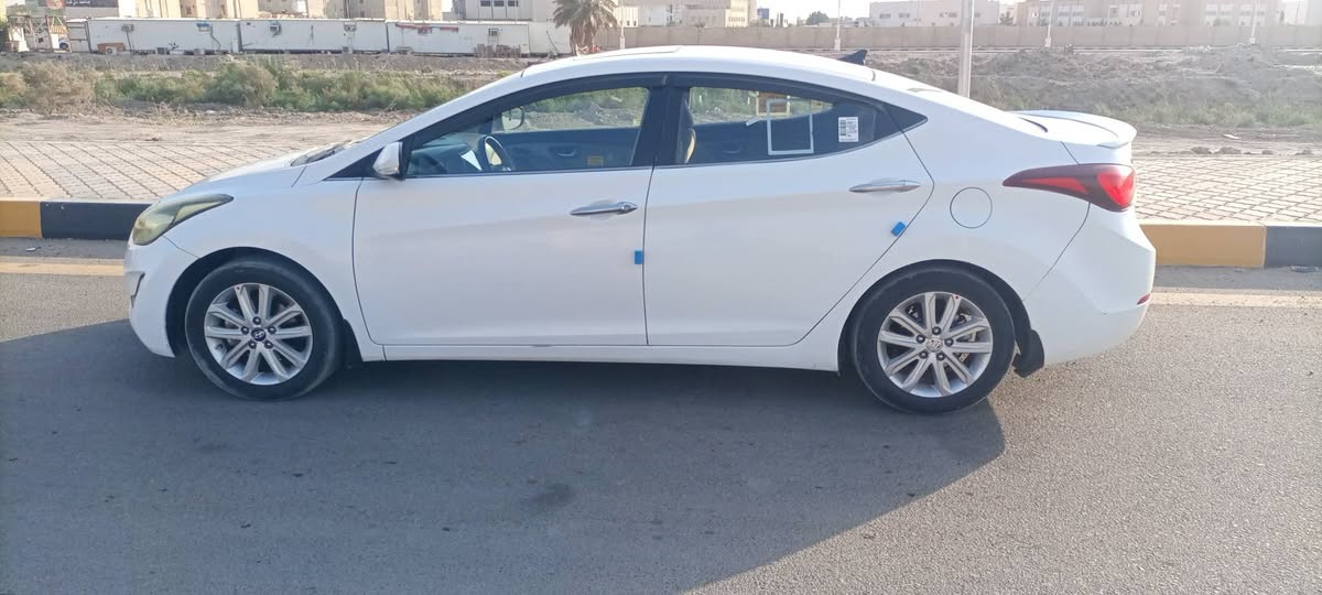 سلام عليكم لنتر 15محرك1800كير ومكينه كفاله مامفتوحه كتاب للفحص كدامك سياره باسمي رقم بصره سعر 111قفل لا تعبني والا تعبك كلشي ذاكره بالمنشور رقمي ***********
