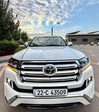 لاندكروزر • V8 ٤٫٦ • ١١٥ الف كم