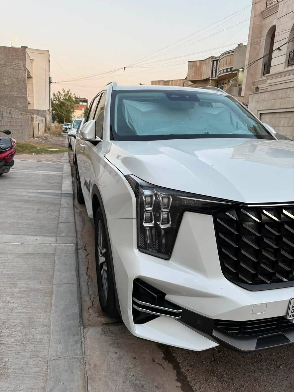 🚘 للبيع – GAC GS8 GT موديل 2023

📍 الموقع: بغداد - الكاظمية 

* اللون: أبيض
* الفئة: GT
* الدفع: 2WD
* المحرك: 2.0 تيربو
* ناقل الحركة: أوتوماتيك
* الممشى: 95000 كم
* داخل الضمان
* رقم اربيل 
* مكفولة

سيارة استخدام شخصي، بحالة ممتازة جدًا، جميع الصيانات الدورية مُنجزة في مواعيدها،جاهزة للاستخدام مباشرة.

أبرز المواصفات:
✅ شاشة معلومات وترفيه كبيرة
✅ كاميرات 360°
✅ فتحة بانوراما
✅ مقاعد جلد كهربائية
✅ حساسات أمامية وخلفية
✅ تشغيل بصمة ودخول ذكي
✅ أنظمة أمان ومساعدة قيادة متقدمة

💰 السعر المطلوب:  19,600$ دولار  

📩 ***********
