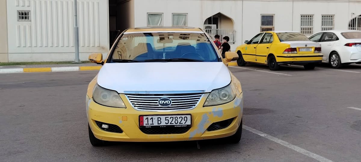 السلام عليكم سياره Byd موديل 2011 للبيع سياره جاهزه من كلشي كيرمكينه صدر خلفي امامي كله مكفول التبريد عوزه غاز فقط مكان سياره مجمع بسمايا  سعره 37 وبيه مجال بسيط حق الجيه ***********
