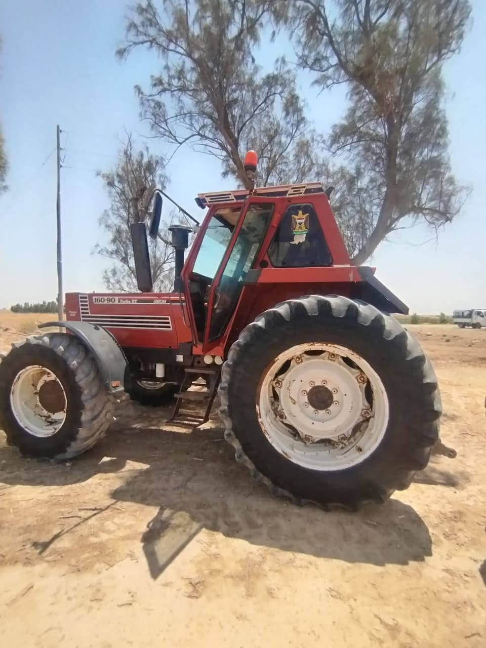 للبيع مكينه فيات حجم ١٦٠ فول مواصفات تكمه عريضه بك بالصفحه شاصي ابوحنيه اكسن بارز ويل برماق دبل تانكي تبريد نص اتوماتيك منفيس 7813614886 ***********
