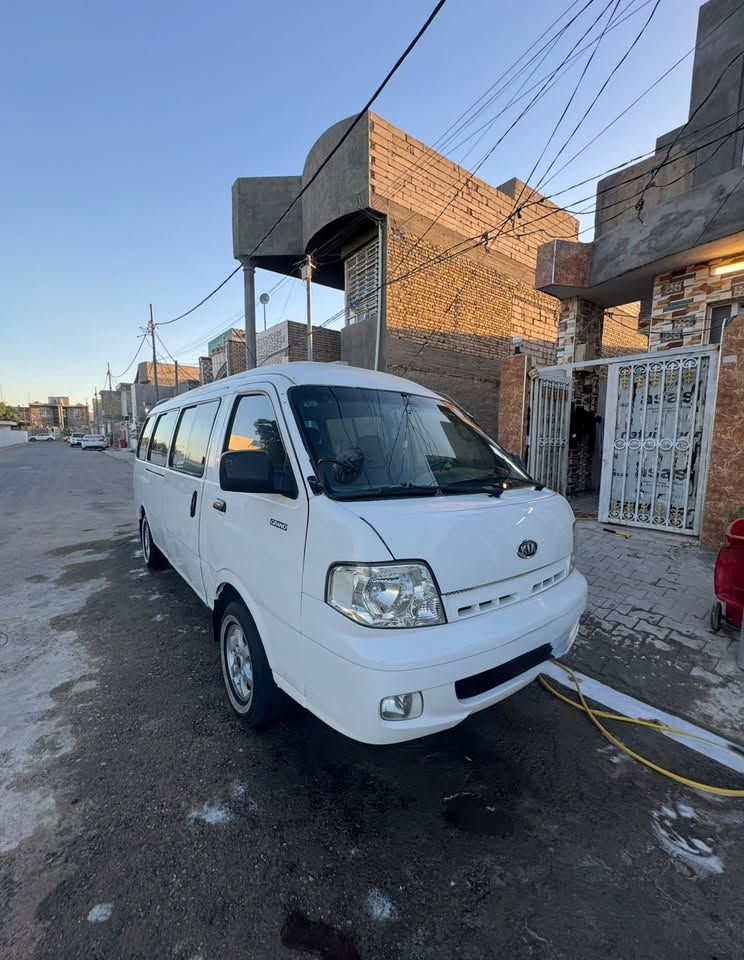 للبيع سياره بريجو منغولي ١٤ راكب موديل ٢٠٠٥  بلادي مابيها صبغ دوشمه جديده ومكينه جديده مابيها تنقيص تخم تاير جديد والسياره خير من الله الرقم قادسيه الماني العنوان كوفه حي ميسان للاستفسار الاتصال على الرقم ‭***********‬
