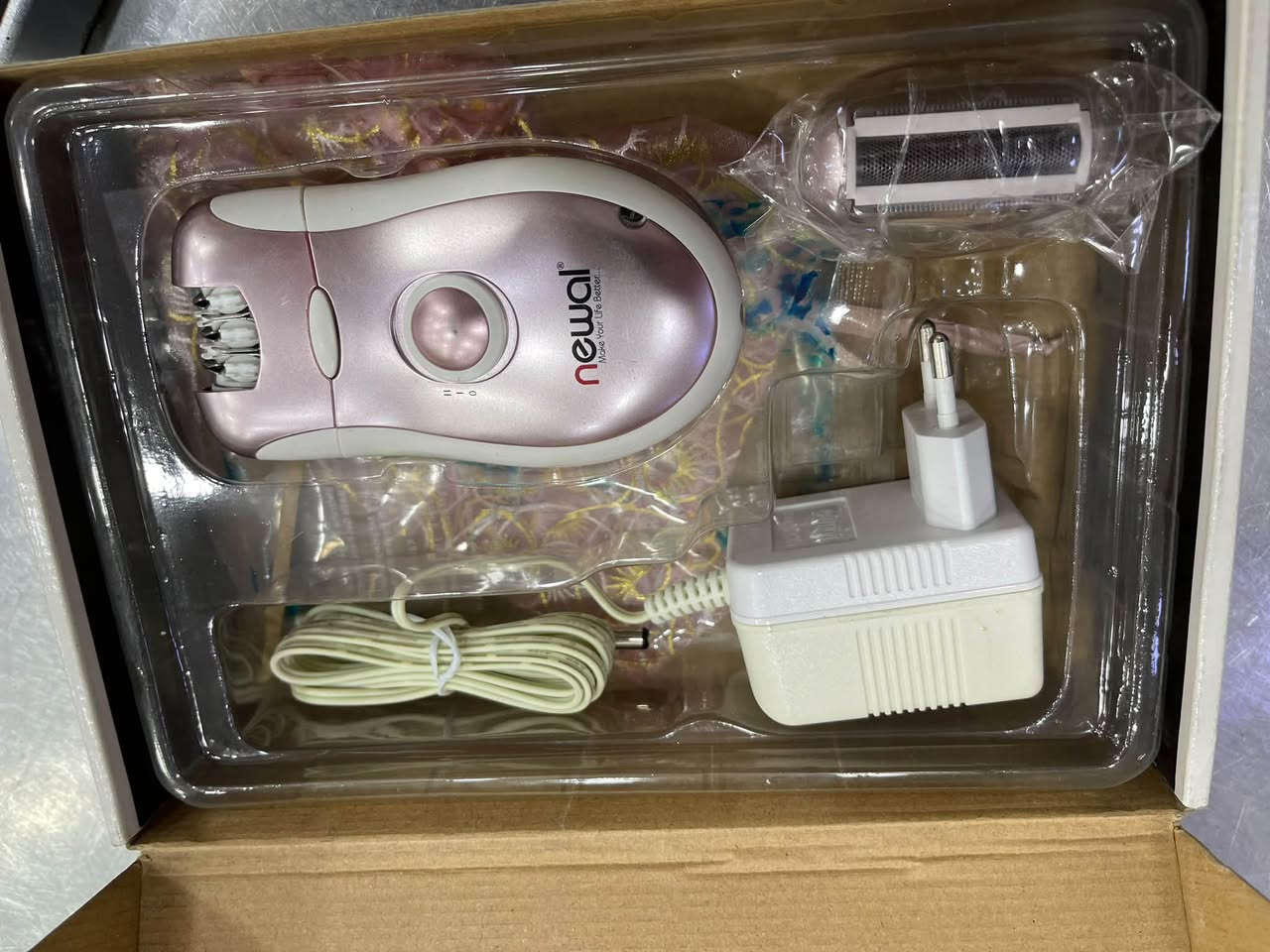 مستحضرات تجميل • لا تفاصيل