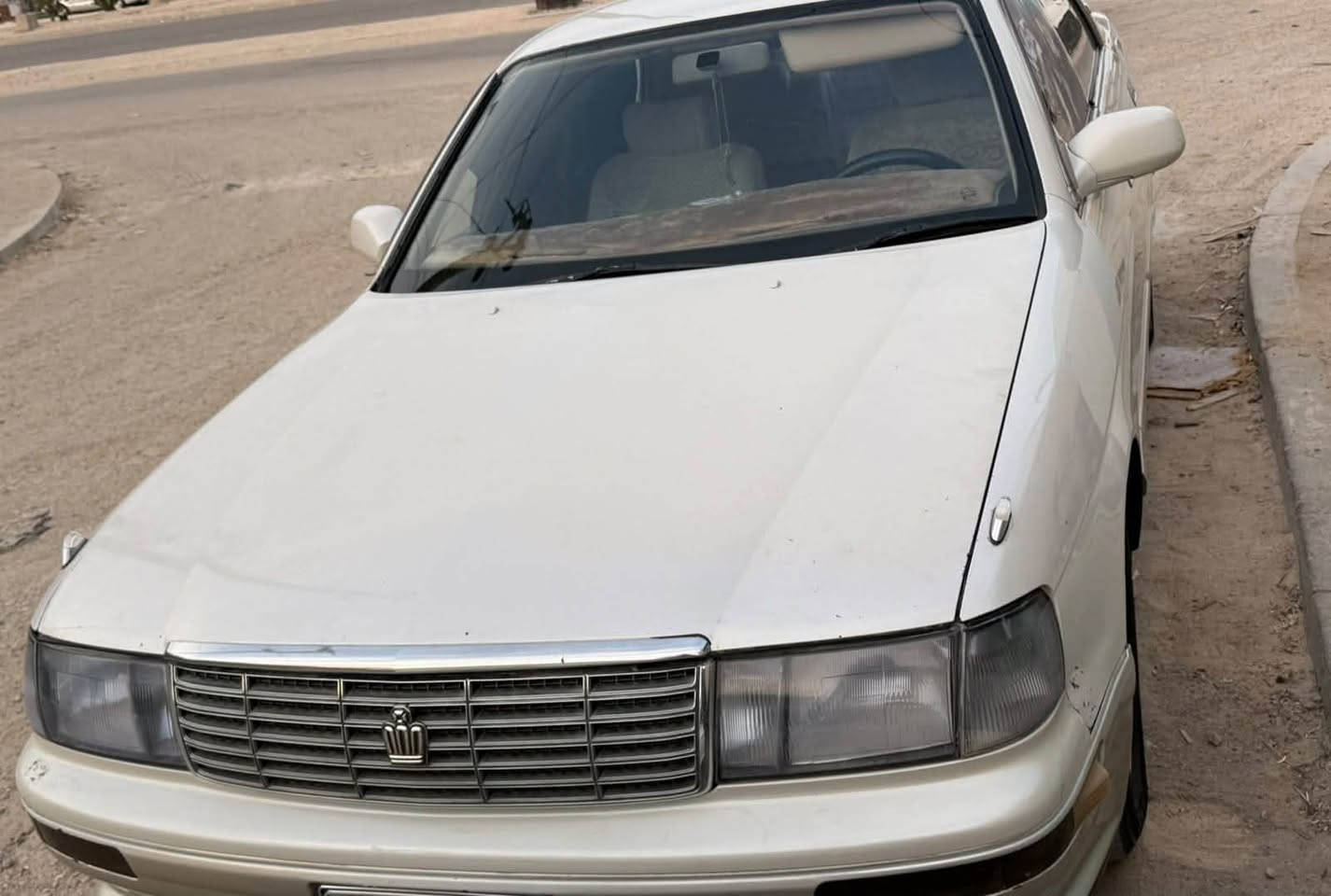 موديل ١٩٩٤ • مكينة ٢٥٠٠ • لايت زنون