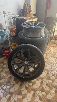 ٤ وياله • جارجر • تايرات