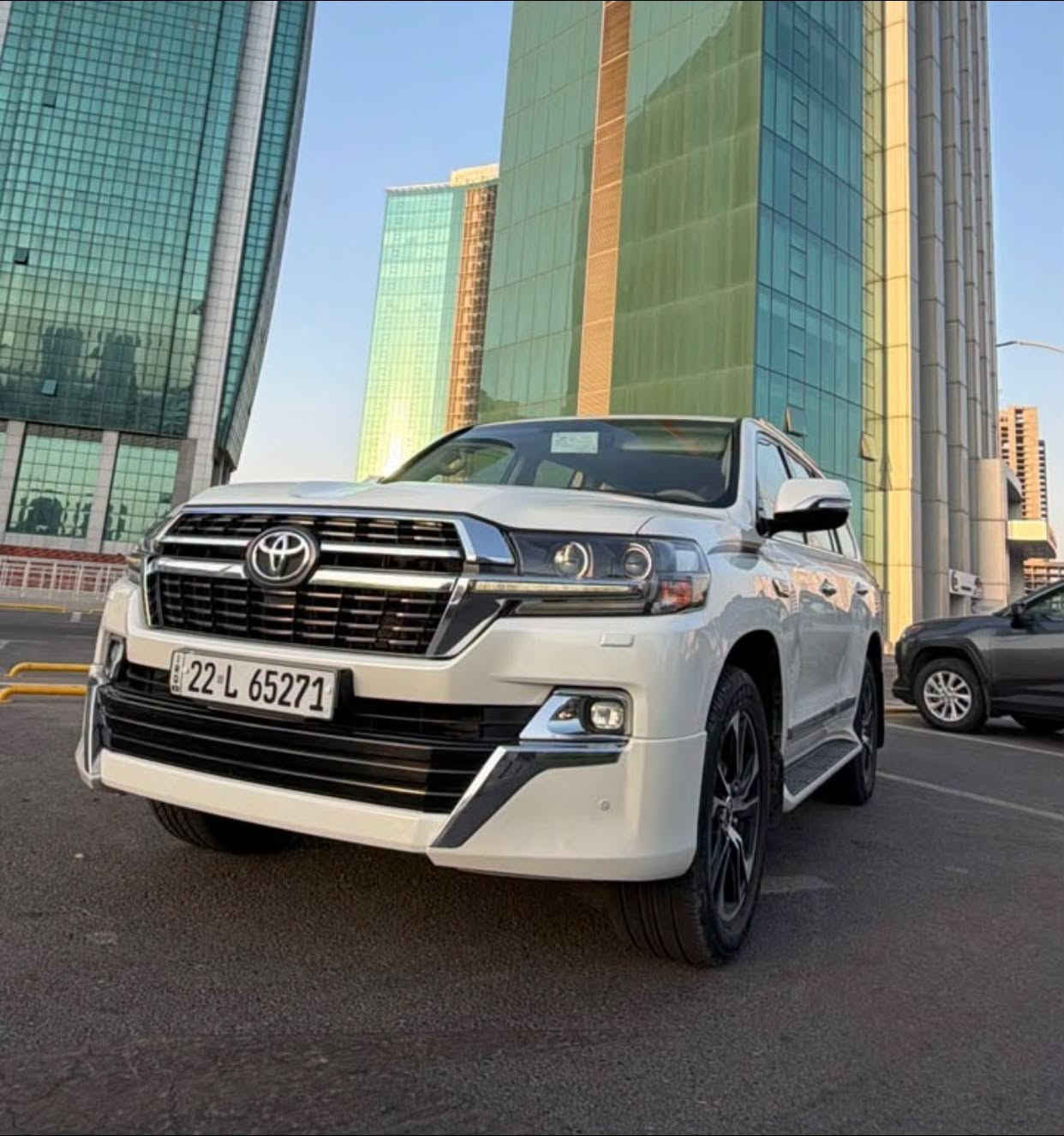 لاندكروزر جي اكس ار • بلاك اديشن • ٢٠٢١