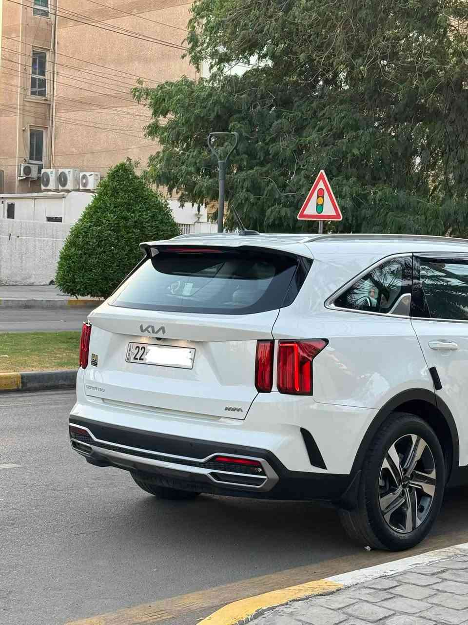 سلام عليكم
سورنتو 2023 خليجي وكاله النيم 7 راكب ويل كب 19 مكفوله كفاله عامه من الصبغ و التبديل و البارد فول عدا البانوراما  السياره نظيفه جدا جدا جدا بمعنى الكلمه تخم تايرات جديده  رقم اربيل بسمي تحويل ثاني يوم 
المواصفات

لايت خمس عدسات  
بصمه تشغيل بصمه أبواب+ ترحيب عند الاقتراب

+صندوق كهرباء 

تشغيل عن بعد 

شحن واير لس 

اضاءة محيطيه بالديشبول 

والأبواب 7 ألوان  
لد امامي 

لد خلفي 
حساسات امامي خلفي

تبريد 3 قطع 

تبريد مناخين
 بردات خلفيه 

مري شفط 
أربع انضمه قياده سبورت 
ايكو و ذكي و عادي 

شاشه كبيره 

سايد بريك كهرباء 

كأمره خلفيه 360°

تبريد بيانو 

يدات نيكل 

كشنات جلد+ كشنات كهرباء+ارضيه مغلفه جلد 

مانع انحدار و مانع انزلاق

السبير ما نازل 

حساس مطر 

  ماشيه 57  ألف كيلو متر محرك أربعه سلندر 2500  سي سي سياره نظيفه مال بيت السعر 255 وبيه مجال لاستفسار الاتصال على الرقم ***********
