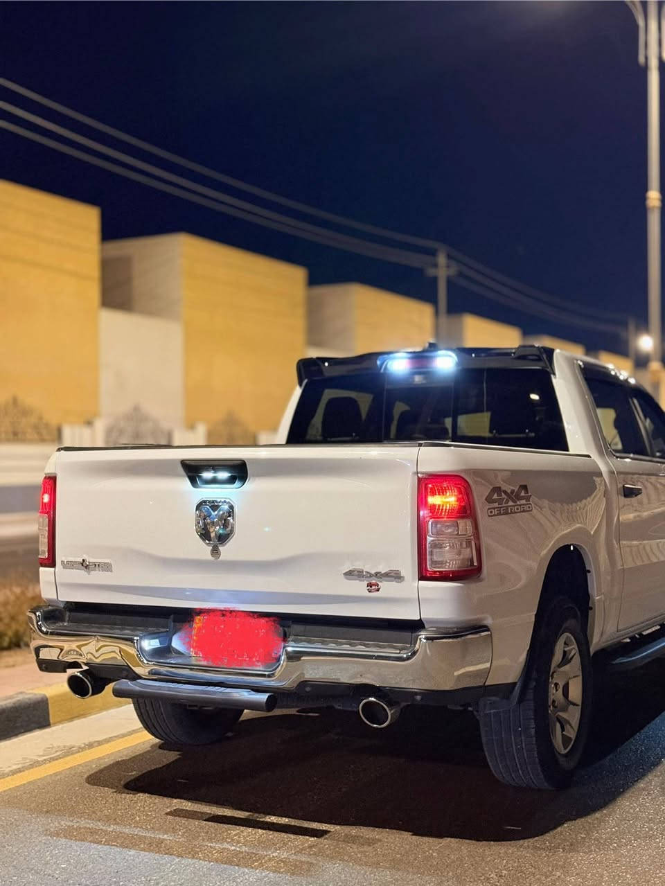 سلام عليكم ورحمة الله وبركاته
رام لون ستار 2023 باب طويل بدي قصير مكينه 5700 هيمي ايتورك فور ويل قفل اكسل مواصفاتها معروفه صور الحادث موجوده والتقرير كذلك رقم بغداد باسمي السعر 228 وبيه مجال للاستفسار ***********
