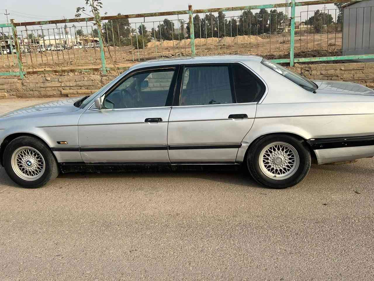 السلام عليكم بي ام 730 السياره جاهزة كير محرك صدر حداديه مكفول تحويل ثاني يوم السيارة بسمي السعر45 وبيها مجال مكاني واسط قضاء الزبيديه***********
