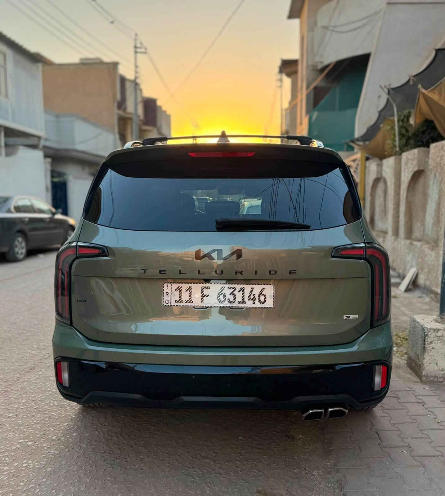 KIA TELLURIDE .. X line 2025
موديل :- 2025 رقم شهداء ب بغداد

تبديل دعاميه
لون :- زيتوني
قوة المحرك :- 3.8 بانزين GDi
عداد المسافات :- mi32000
عدد المقاعد :- 7 مقاعد
X line -: فئة السيارة
الاضافات:-
شاشة نفكيشن
تحكم مسجل
تحكم سرعة
رادار امامي
حساسات 360 درجة
حساس تحديد مسار
اوامر صوتية
لايت زنون
كشاف امامي
فتحة سقف
مقاعد جلد مشمشي
مقاعد تدفئة تبريد
مقاعد كهربائية
شاحن وايرلس
هاند بريك بصمة
اوتو بارك
دفع رباعي
اوتو هولد
مثبت سرعة
مانع تزحلق
صندوق كهربائي
اشارة جانبية
مرايات كهربائية
مقاعد خزن ميموري
تبريد خلفي منفصل
نظام نقطة عمياء
ملاحظة:
سياره بيه فقط تكحيل بل بنيد
السعر💵26ونص
للاستفسار الاتصال
‏***********
