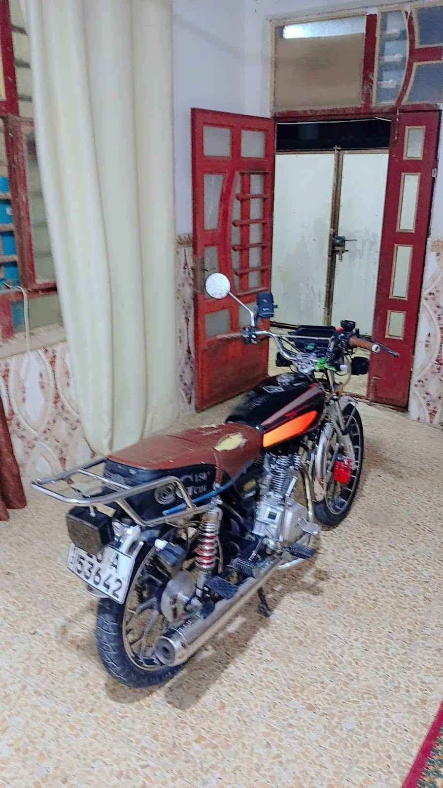 سلام عليكم شباب دراجة سونك سيفان 5 كير موديل 25 شاصي 21
محرك 150Cc
سنوية ب اسمي مستخدم قليل 
رايدها بمليون ونص وبيها مجال للشىراي
مكاني نجف كوفة 
*********** رقمي للتواصل
