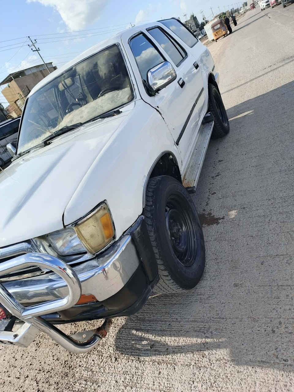 تيوتا فور رنر محرك تو واي كير عادي سيارة قويه واعتماديه
كير مكينه كفاله تخم تاير الحداديه نص عمر 
اتكفل سرقه وعشائر وعندي عنوان صاحبها 
مكان السيارة بغداد التاجي سعر 28
وترهم مراوس حسب القناعه 
***********
