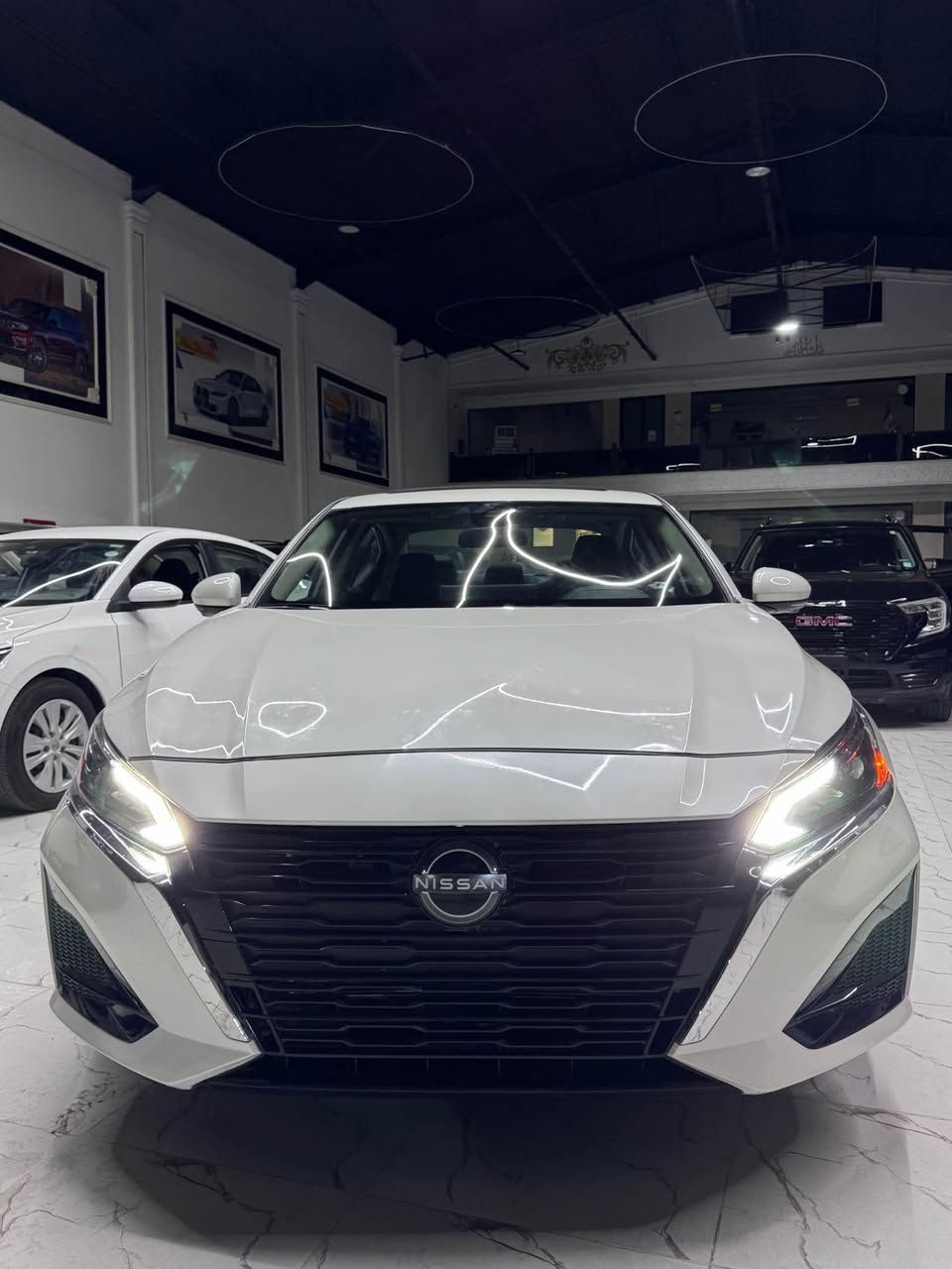 Nissan Altima 2024 SL
نيسان التيما 2024 اس ال
فول مواصفات اربع كاميرات
فتحة فور ويل ايرباك ستبرنك بلادي مبدل
قطعتين
بجم كبس
سعر 159 بدون مجال 
اربيل شركة الوتين
م ***********
م ***********
واتساب اتصل أربيل, العراق
