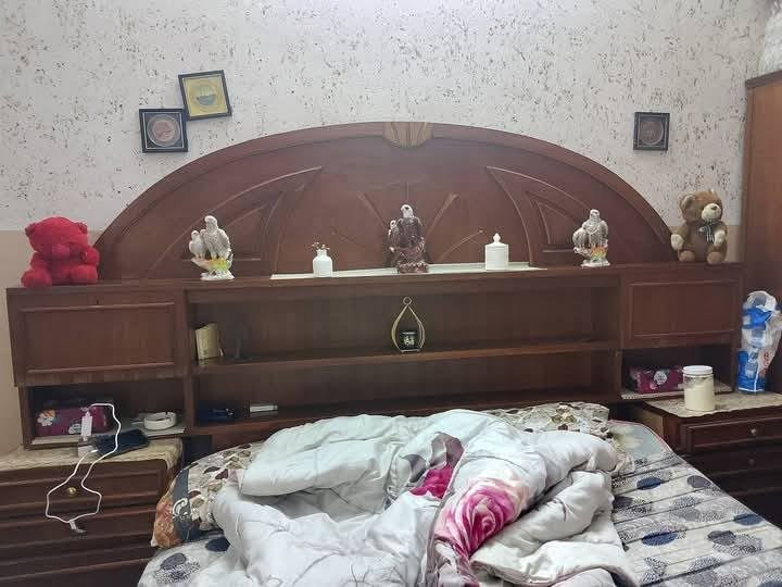 سلام عليكم غرفه نوم بدون قنصور سعر150.بي مجال***********
