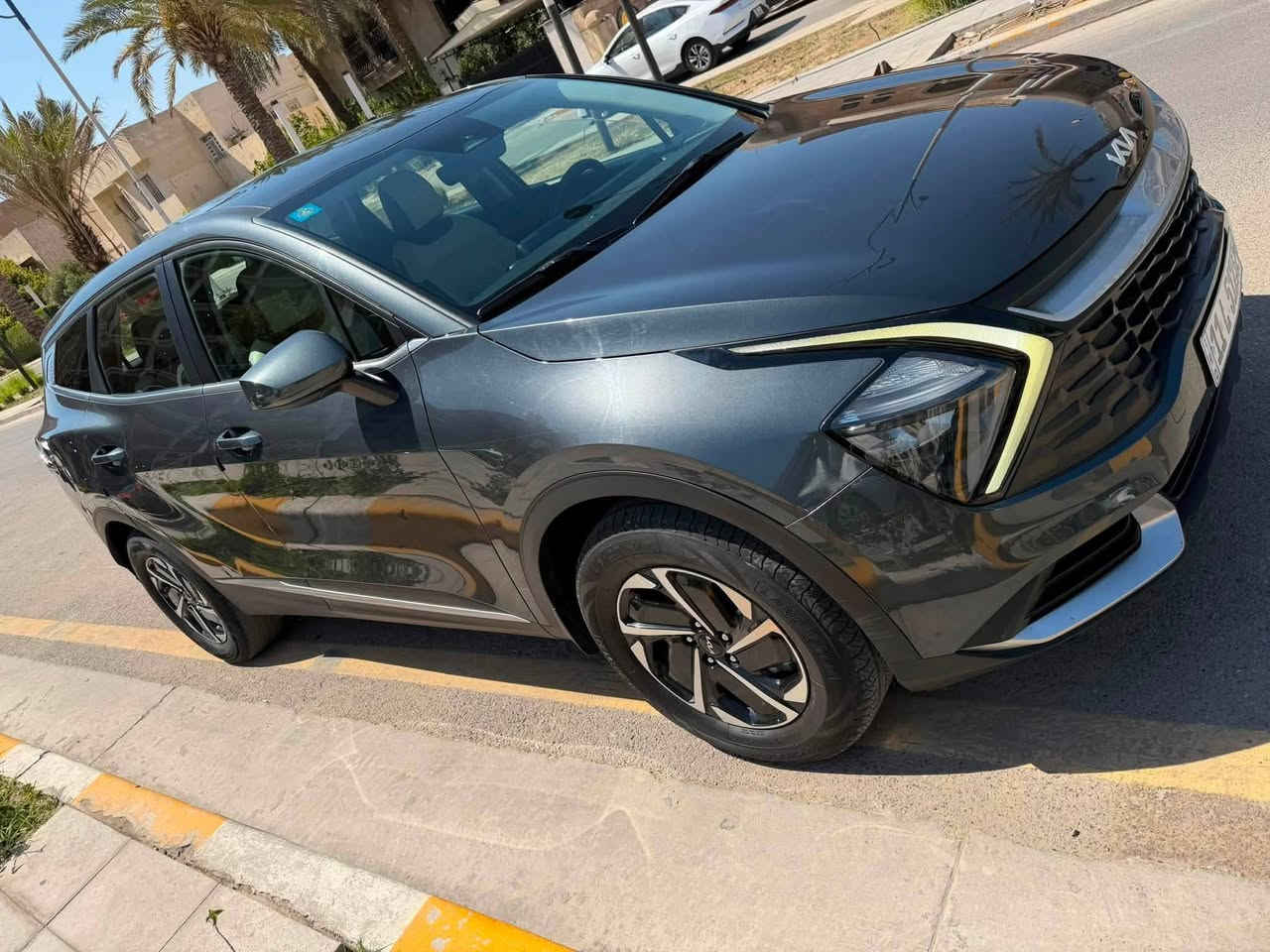 سبورتج 2023 للبيع
سياره جديده كلش
هايبرد حادثها قطعه وحده جاملغ امامي سطحي فقط وبارد بنفس الصفحه الحادث مرفق ويا المنشور 

ولا ايرباك طاك كلهن سليمات 

ماشيه 37 الف ميل فقططط
لون كلش حلو 
سعرها 157 ورقه 
السعر رخيص لأن بيها اثر حالوب ( اثر فقط مو حالوب  )
اي استفسار ثاني  المهندس امير علي *********** 
السياره باسمي ثاني يوم تحويل
