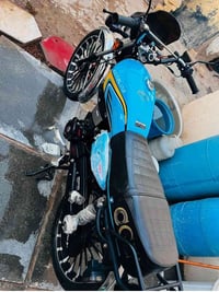ايراني • ٢٠٠ سي سي • ٢٠٠٠
