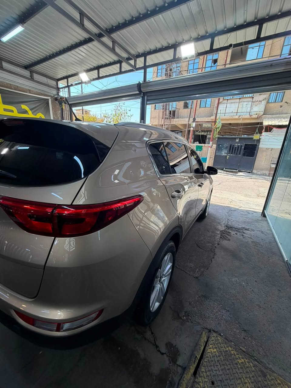 سبورتج خليجي 
شاملغ قطعة بلادية مصبرغ
بيها اضرار كل لسيارة 
موديل2019
ماشية88
لاستفسار على الرقم***********🚙@

