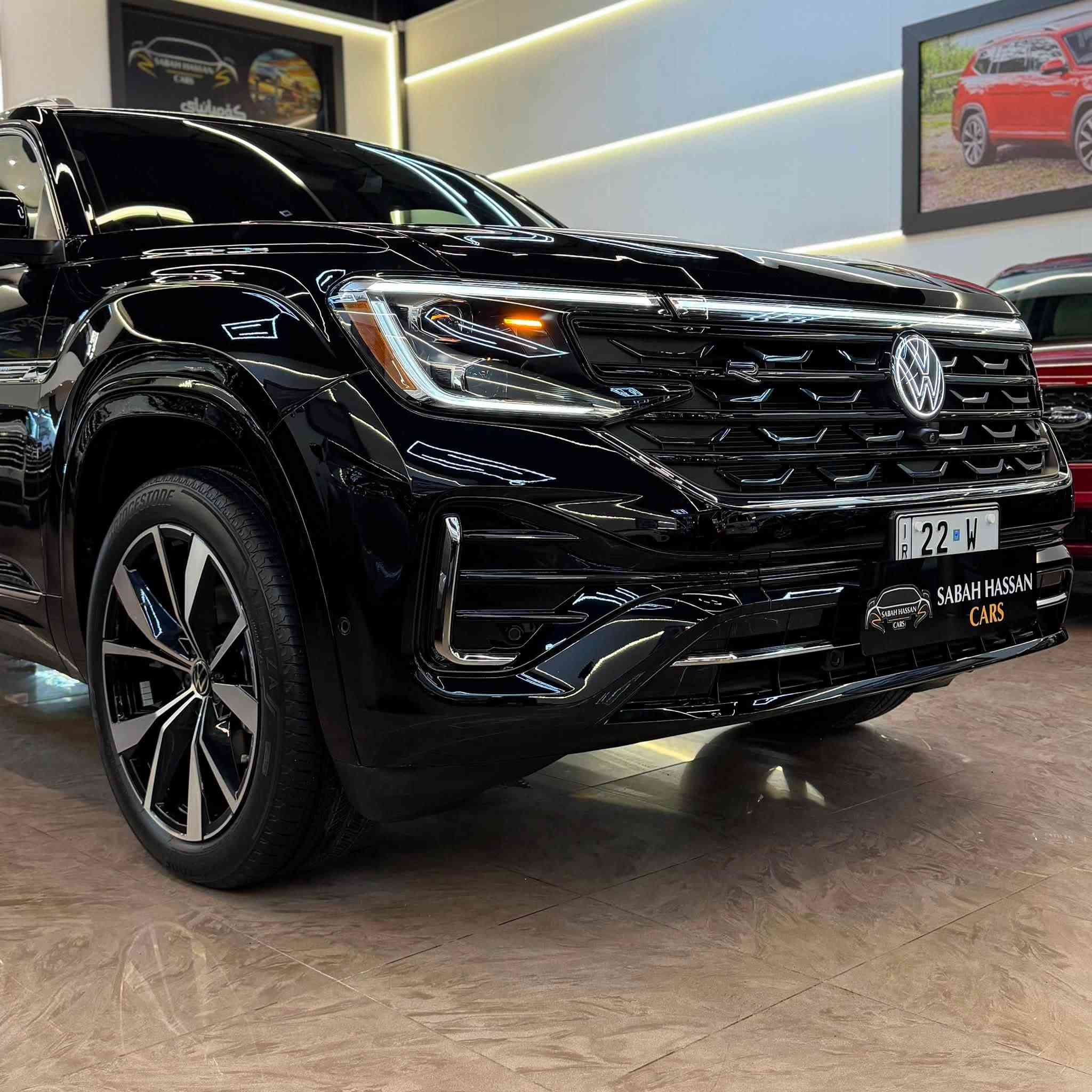 فولكسفاغن
أطلس كروس سبورت, SEL Premium R-Line, 2024
عدد الأميال : 8,000 ميل
ضرر: بدون صبغ
سلندر: 4 سلندر
محرک: 2.0T
السعر / 34,500$ 
الكاميرا الخلفية - تدفئة المقاعد - تبريد المقاعد - فتحة السقف - مثبت السرعة - مرايا جانبية كهربائية - حساس المطر - شاشة - المصابيح الأمامية ليد - مانع الانزلاق - أبل كاربلاي - التشغيل عن بعد - أندرويد أوتو - ABS - رادار - كشافات ضباب - فرامل الوقوف الإلكتروني - التحكم الإلكتروني في الثبات - تحذير من الاصطدام الأمامي - مثبت السرعة التكيفي - خطوات جانبية - نظام التوجيه الكهربائي

العنوان: اربيل - شارع  ١٠٠مقابل  دائرة  الكمارك
***********
***********
***
ڤۆڵکسواگن
ئەتڵەس کرۆس سپۆرت, SEL Premium R-Line, 2024
ماوەی ڕۆیشتن : 8,000 ميل
بۆیاغ: بێ بۆیاغ
پستۆن: 4 پستۆن
بزوێنەر: 2.0T
 نرخ / 34,500$ 
کامێرای دواوە - گەرمکەرەوەی کوشن - ساردکەرەوەی کوشن - سلاید - دیاریکرنی خێرایی - ئاوێنەی لاتەنیشتی کارەبایی - هەستەوەری باران - شاشە - لایتی پێشەوەی لید - کۆنتڕۆڵکردنی خزان - ئەپڵ کارپلەی - شەغال - ئەندرۆید ئۆتۆ - ABS - ڕادار - بلاجکتۆر - برێکی وەستانی ئەلیکترۆنی - کۆنتڕۆڵی جێگیری ئەلیکترۆنی - ئاگاداری بەریەککەوتنی پێشەوە - دیاریکرنی خێرایی خۆگونجێن - شوێنپێی تەنیشتەکان - سوکان پاوەری کارەبایی

  ناونیشان: هەولێر  شەقامی ١٠٠م بەرامبەر گومرگ
***********
***********
***

