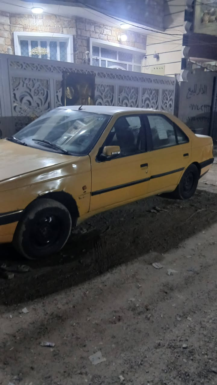 بيجو جيلكس .موديل ٢٠١٢ .هيأه وغرامه مصفره .السياره باسمي . رقم انكليزي هزه جديده ..السعر ٢٥ 

*********** 
مكان الزعفرانيه
