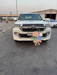 لاندكروز • ٢٠١٠ • رقم بغداد