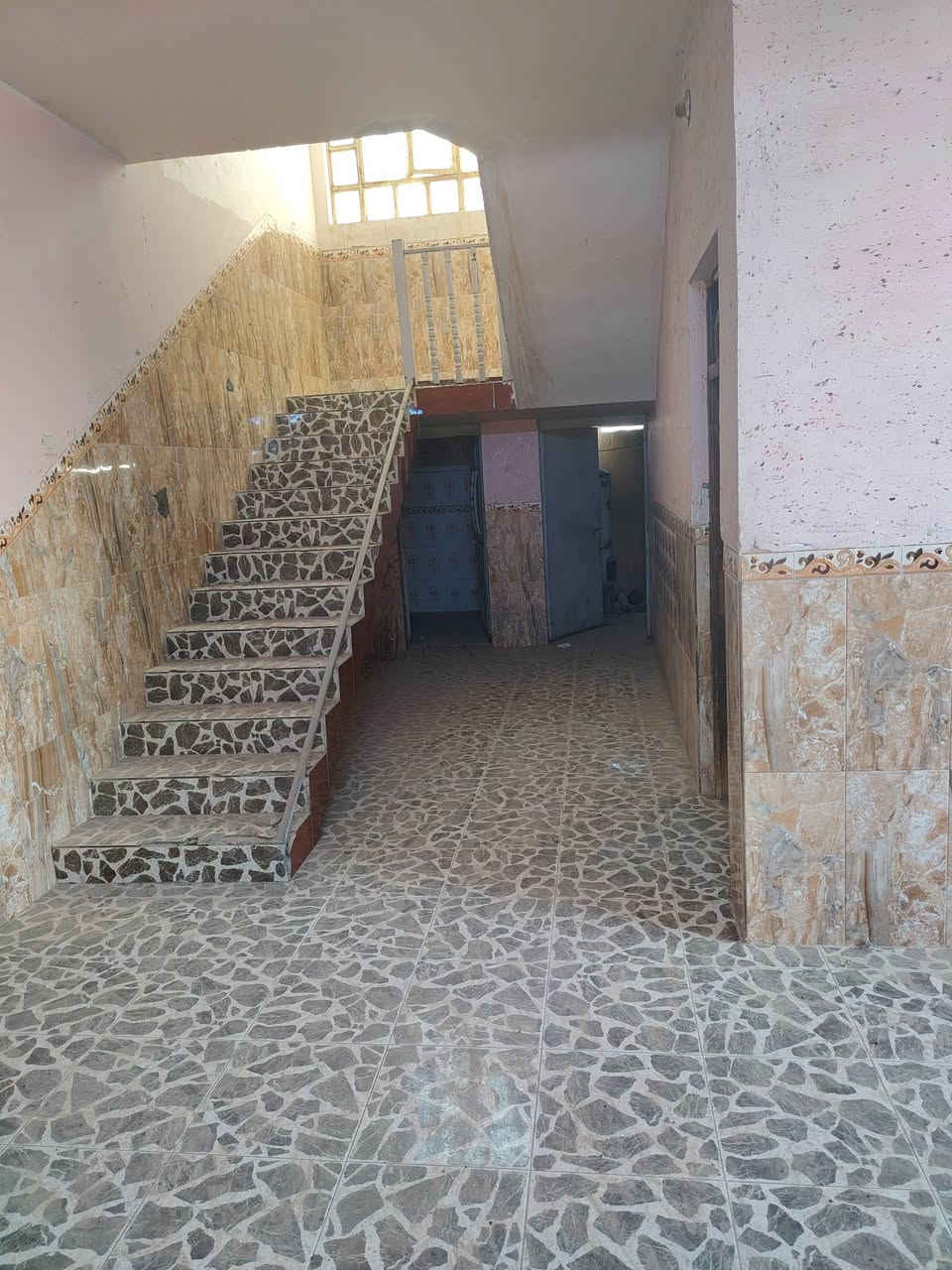 (((نظام أقساط))) يوجد بيت المساحه 180 متر شارع 15 طابو صرف تحويل مباشر كامل خدمات وسكن البناء طابوك في الصقلاوية حي الشهداء الثانيه الجمعيه  السعر.. 70تدفع مقدمة والباقي أقساط كل شهر 500 الاستفسار ***********
***********
