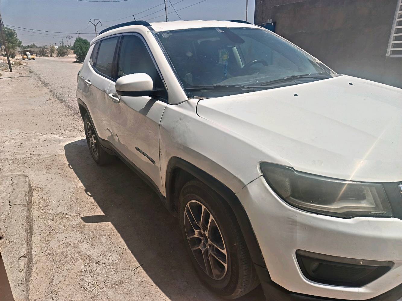 جيب كومباس 2018 فول عدا الفتحة 
رقم كربلاء 
4×4
بصمة تشغيل 
ماشيه 86 الف
تبريد قطعتين ثلج

محرك 2400
النجف 