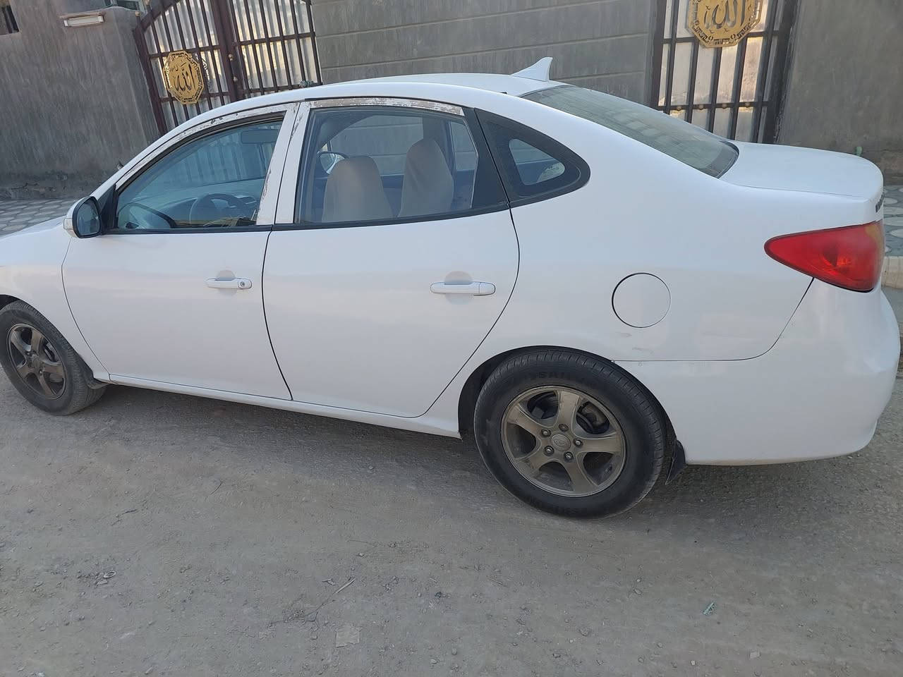 سلام عليكم ٢٠١١ خليجي كير محرك تبيرد قبل شهر هزه وسونيه اوؤقام جديد ل٢٠٣١ تحويل وكاله بأي وقت تاير نضيف والصبغ كدامكم افحص تضرب سونار مخير مكانه بابل للبيع وسعر حلو ٧٠ وبيه مجال قليل المراوس حسب الاتفاق ***********
