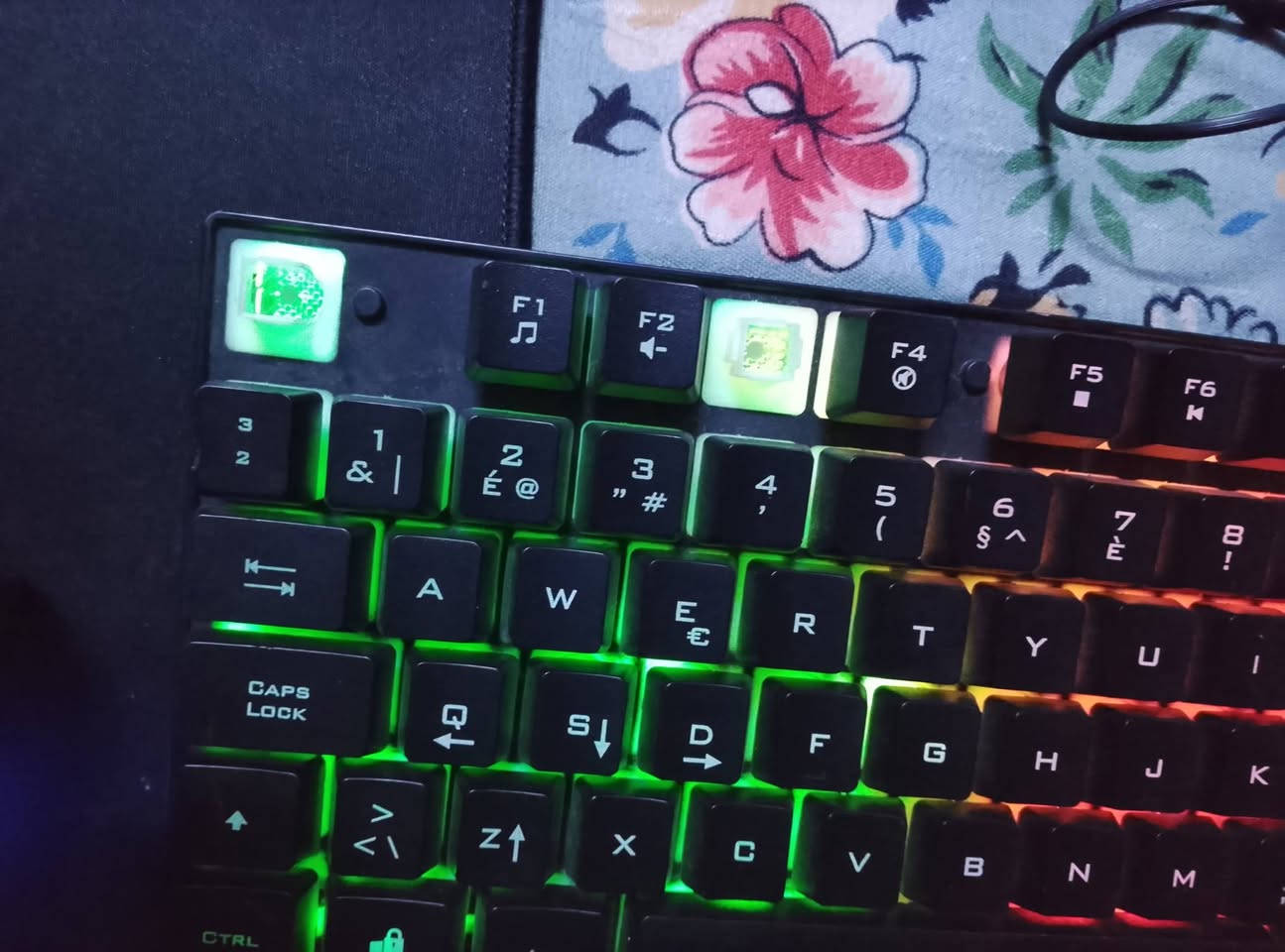 بلي فور • هارد ١٢٠ جيجا • كيبورد ماوس RGB