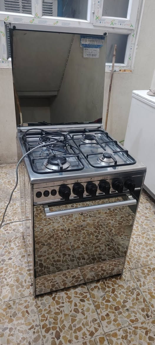 🔥 طباخ تكنو مصري للبيع 🔥

✅ كلو شغال ومضمون
🔥 الفرن نظام خطين
🔥 يشتغل الفوك والجوه بنفس الوقت
✨ نظافة وحالة ممتازة
💯 شرط الفحص والتجربة
كهرب شغال...السعر 195وبي مجال بصيط
العنوان باب جديد قرب مدرسة الرافدين 
📞 للاستفسار والحجز: ***********
***********واتساب

