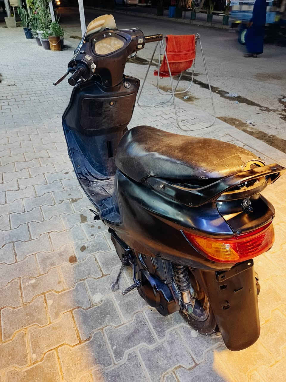 السلام عليكم
للبيع دراجه مامفتوحه 
محتاجه بس باتري كهربائيه كلها تشتغل 
السعر 550 وبيها مجال حك الجيه 
المكان نجف حي ابو طالب 
تواصل خاص او على الرقم 
***********
