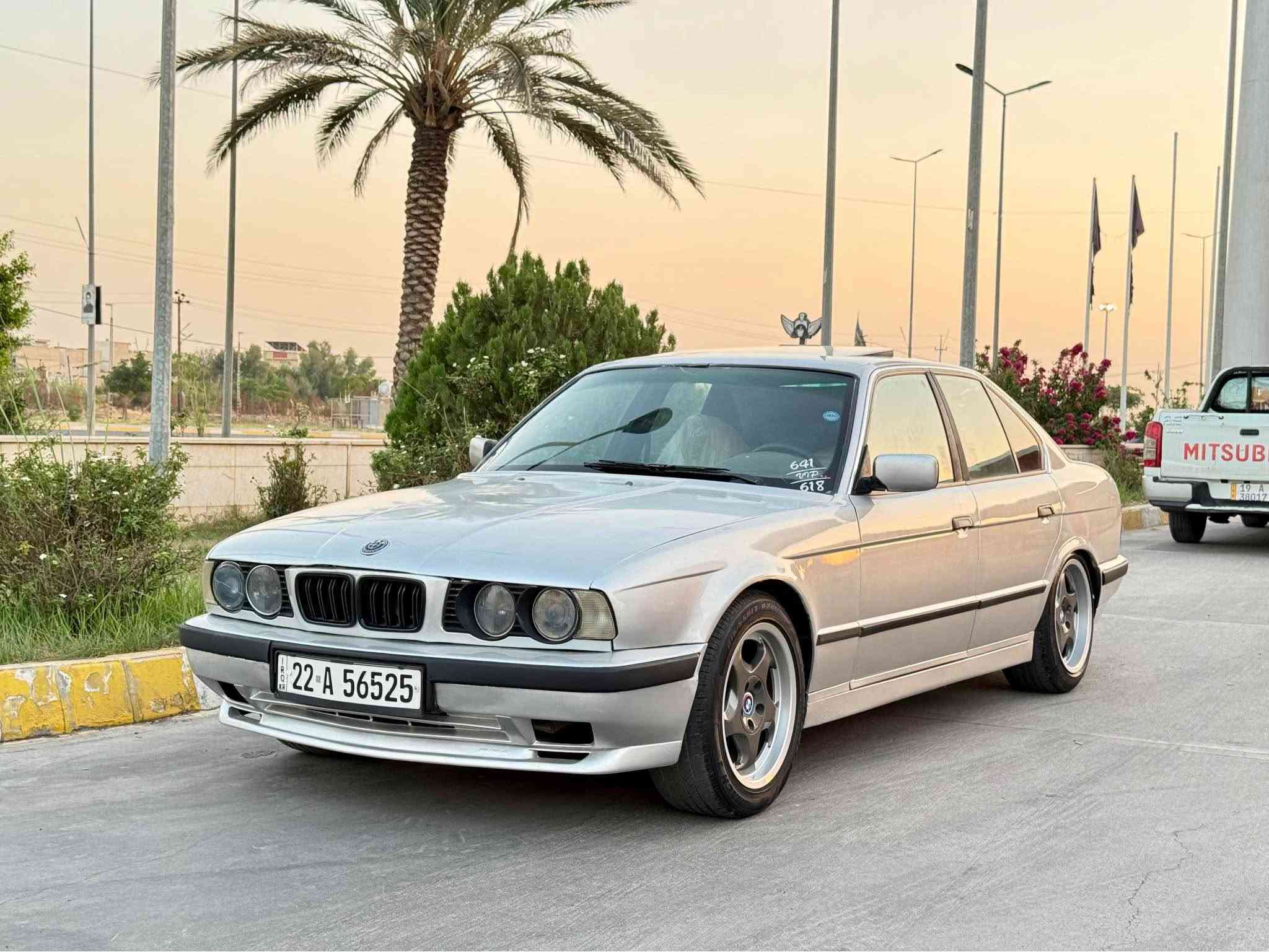 بي ام دبليو موديل 1991 
حجم محرك  525 ( كير اوتوماتيك )

سعرا  52 قفل قفل
مكان كركوك داخل المدينة

سيارة مصبوغ عام لجمالية 
فول مواصفات سلايد داخل رصاصي و اوتوماتك كير محرك شرط 

سنوية رقم هزة كلهم جديد لحد 2030
شرط تحويل و وكالة

 اسيا  ***********
 كورك *********** كركوك, العراق
