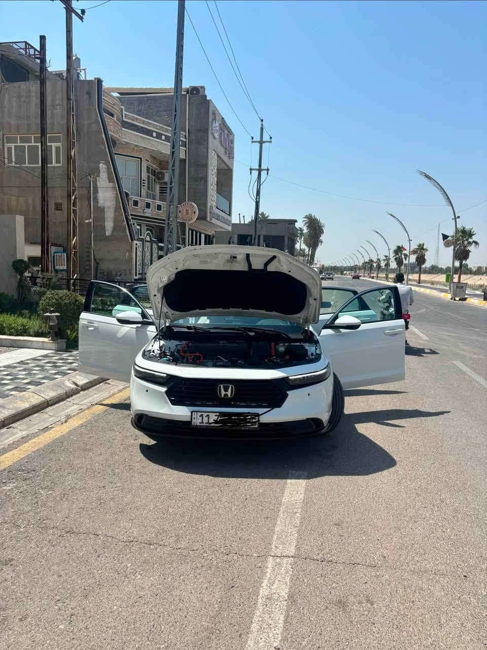 هوندا اكورد هايبر EXL 2024
تجي جوه تورنك فول مواصفات 
بدون صبغ 🫆🫆
بدون ارباك🫆🫆
ماشيه 25 الف 
ممتواجد ع الفيس 
***********
وتساب او اتصال ع الخط
مكان سيار ديالى بعقوبه
