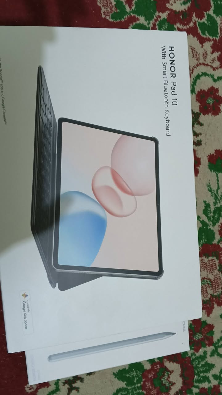 ‏🔥 HONOR Pad 10… للبيع كسر چيس استخدام ساعة وحده فقط
مع حافظه + كيبورد + قلم هدية

✨ أبرز المواصفات:
‏⚡ Snapdragon 7 Gen 3 لأداء سريع وسلس
🖥️ شاشة 12 إنش بدقة 2.5K وتردد 120Hz
💾 ذاكرة 8GB RAM + 256GB تخزين
🔋 بطارية 10,100mAh مع شحن سريع 35W
📸 كاميرا أمامية وخلفية بدقة 8MP

السعر ٥٠٠ وبي مجال المكان سوق الشيوخ
واتساب ***********
