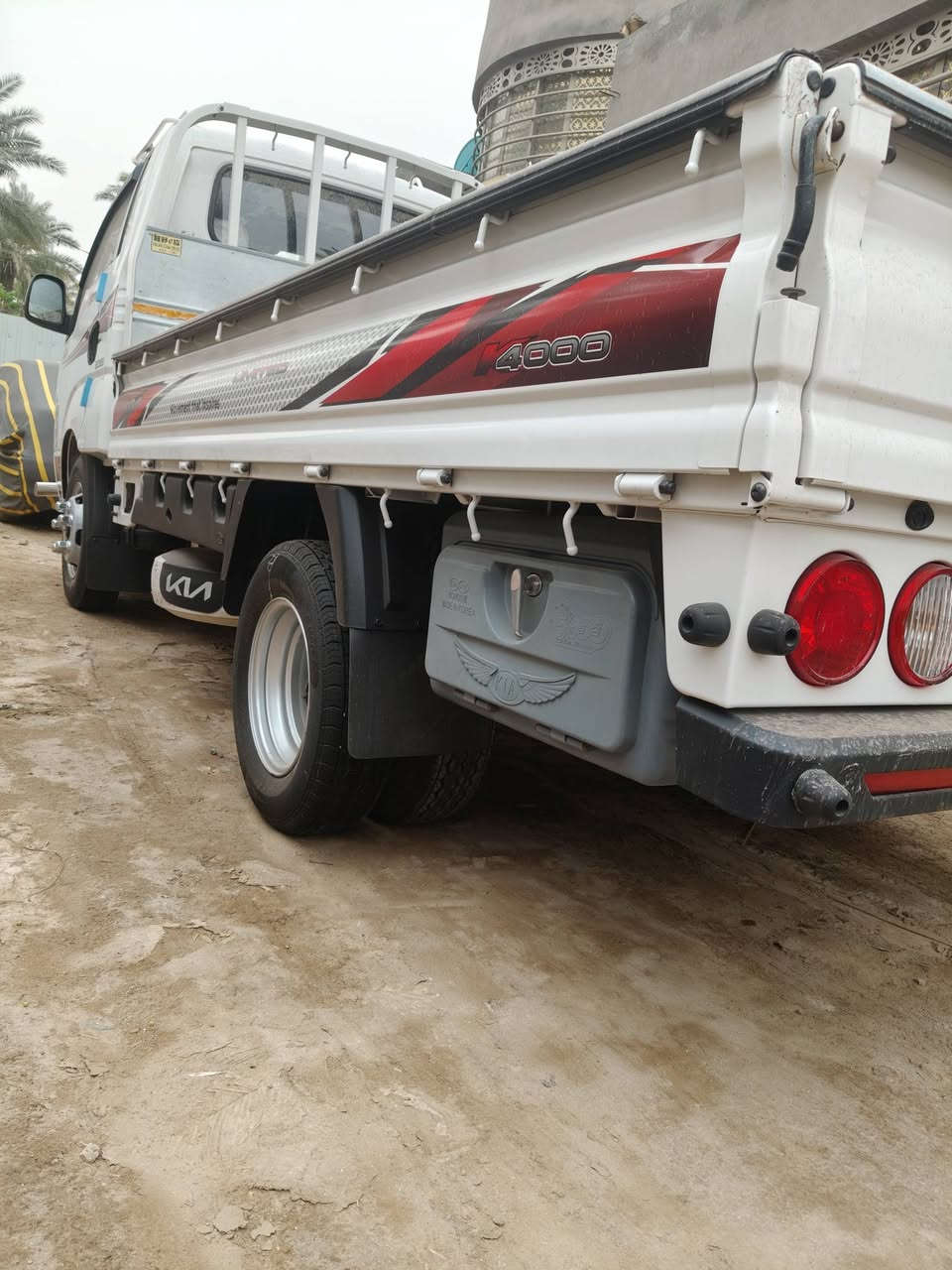 للبيع فحل كفاله عامه موديل 25 العنوان نجف أبو صخير السعر 220 وبيها مجال ***********
