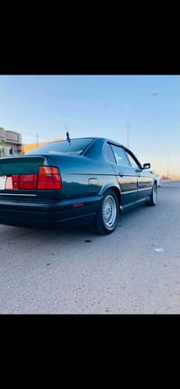 شباب BMWللبيع وارد امريكي  كلها ليبل واحد فول مواصفات محرك كير حداديه ...