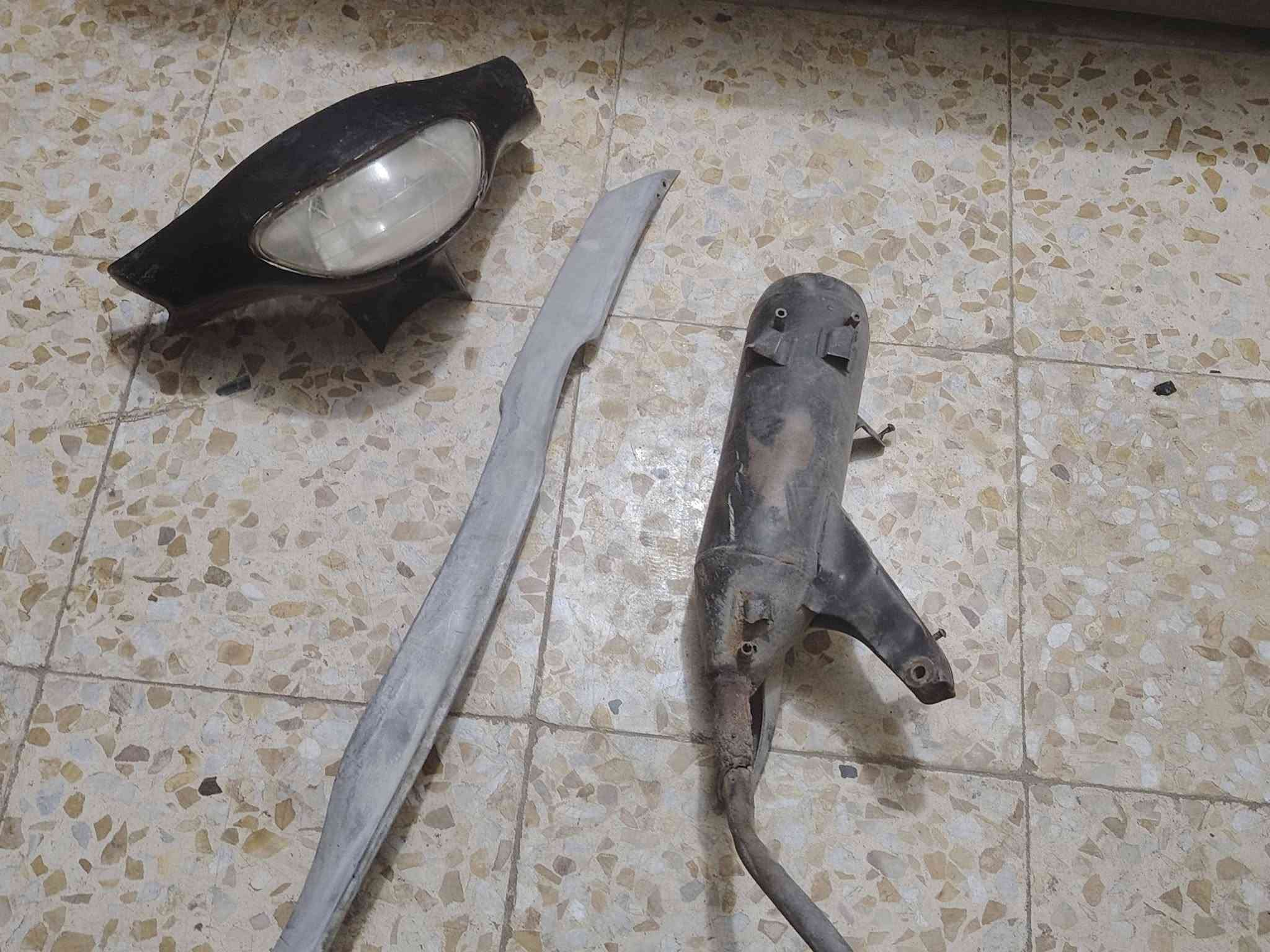 📢 للبيع غراض ماكس قجمه
1️⃣ كابريتر نظيف، يحتاج بس عرقچين.
2️⃣ كفرات بيها شخطات.
3️⃣ تريشة وحدة.
4️⃣ عقل رياضي مال 55 وفوك.
5️⃣ باتري جديد، يحتاج بس شحن.
6️⃣ قاعدة مال جوزة.
7️⃣ خرز بلادي، ناقص وحدة.
8️⃣ صالِنصة بلادي تحتاج لحيم كم جويه وتكوسرة.

💰 السعر: قيم واخذ 
📍 المكان: كربلاء سيد اسماعيل
📞 للتواصل: ***********
