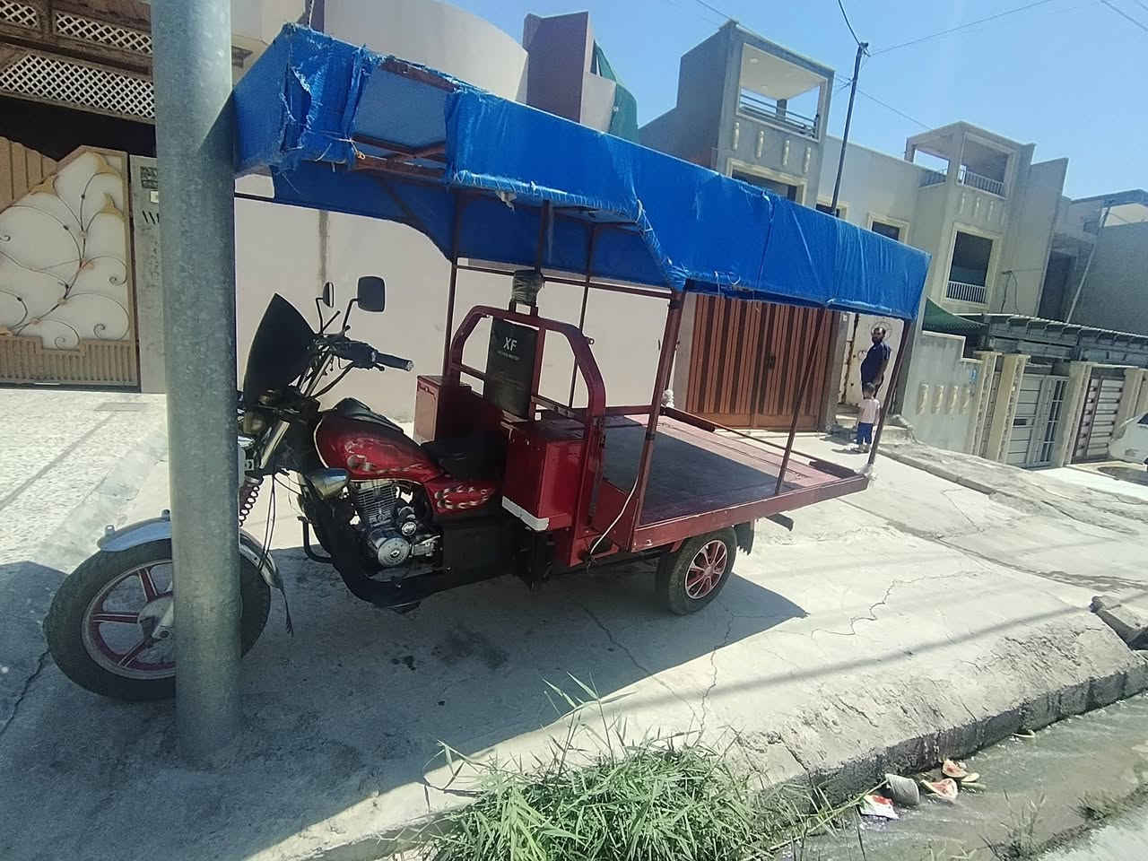 ستوته اللبيع مثل ماواضح بل صوره السعر مليون ونص معه القمريه التصال ***********
