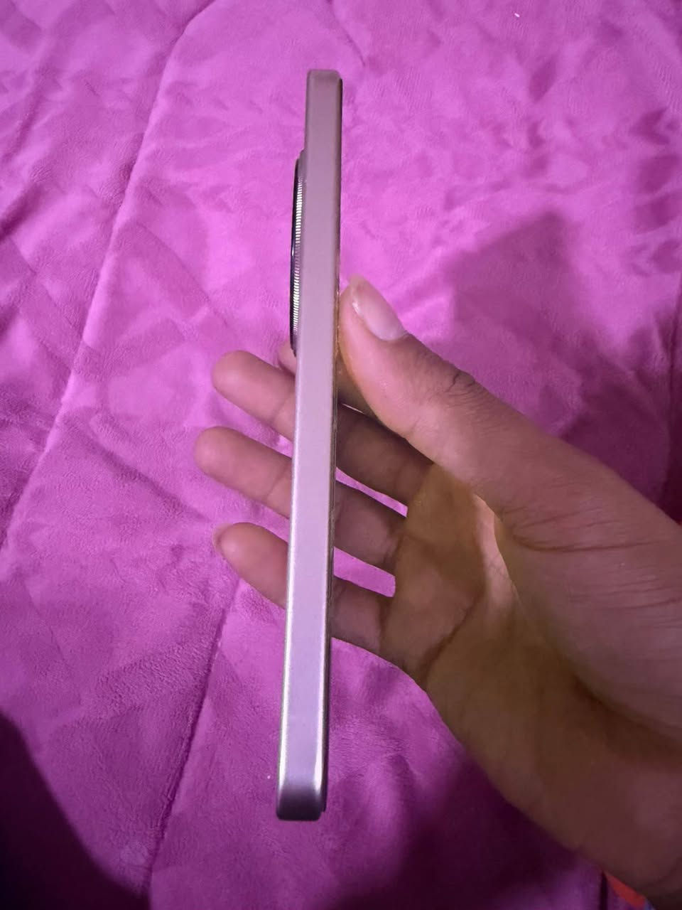 السلام عليكم
هونر x9d
مستعمل سبوع مكفول كفاله عامه 
ذاكره 256 
السعر رايده 430
تواصل ***********واتصال أو اتصال ملاحظه الكسور على الشاشة لزكه تشال

نص مكتوب في الصور:
- ٥٥ VoLTE 11:51 حول الهاتف اسم الجهاز HONOR X9d المعالج المركزي Snapdragon 6 Gen 4 ذاكرة الوصول العشوائي ١٢ غيغابايت ١٢ غيغابايت Honor RAM Turbo شاشة بتقنية حماية البصر من Honor ١٢٠٠ X ٢٦٤٠ بطارية السيليكون والكربون mAh 8300 وحدة التخزين الداخلية المساحة الفارغة ١٦٩,٤٩ غيغابايت الإجمالي ٢٥٦ غيغابايت الموديل MTN-NX1 رقم الإصدار 10.0.0.190(C185E10R103P1H1) GPU Turbo إصدار MagicOS 10.0 إصدار الأندرويد 16