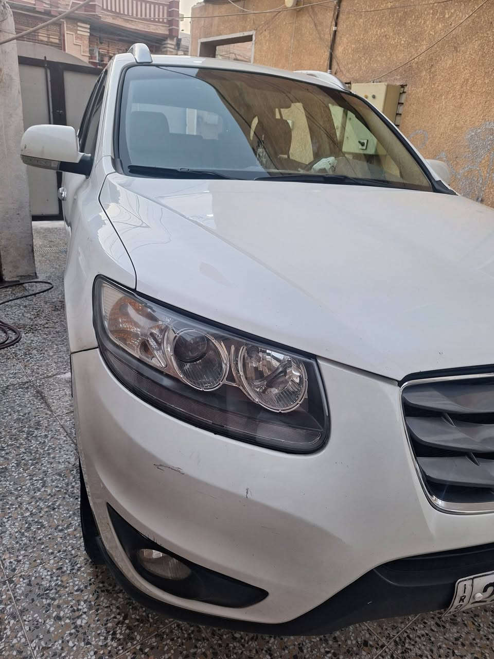 سلام عليكم سنتافيا ٢٠١٢ خليجي فول ماعدا البصمة محرك ٢٤٠٠ دوش ٤ةسلندر تبريد قطعتين ٧ راكب بيها سلايت تحكم ستيرن جهتين  بيها صبغ صفحة السايق ونصف القمارة الامامية فقط  اثر جفية خفيفة بصفحة السايق بدون دواخل محرك كير تخم ويل كب تخم تاير سيارة نضيفة مال بيت رقم اربيل دولي تريد تحويل تريد وكالة كلة مضمون مكاني بغداد السعر ١٠٥ وبيها مجال قليل للاتصال ***********
