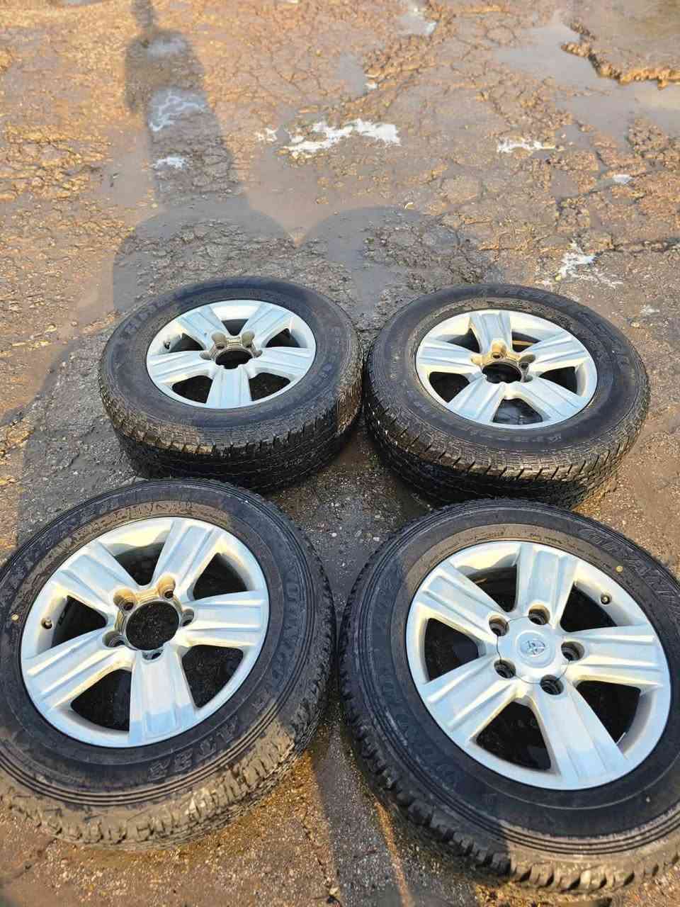 غراض سيارات متنوعة
*********** المكان بغداد جرف النداف
