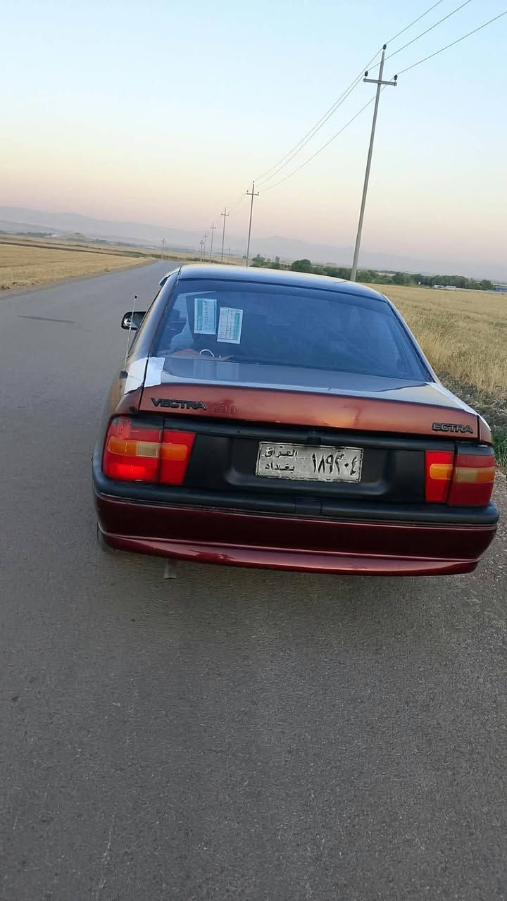 أوبل • موديل ١٩٩٠ • مكينة ١٦ صمام