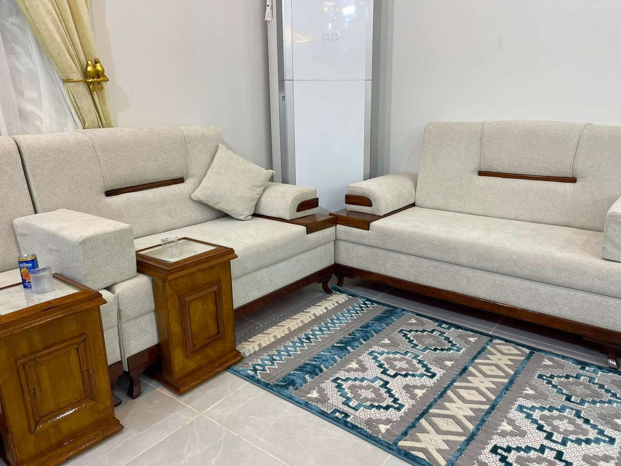 ﷽ 
﴿ إِنَّ هَٰذَا لَرِزۡقُنَا مَا لَهُۥ مِن نَّفَادٍ  ﴾
***********************
تم بعون الله ديوان الأخ ابو علي  
شغل درجة أولى 
بلاويد أسود خشب روسي 
أسفنج إكسترا أجود أنواع الأسفنج 
الالوان و التصميم حسب الطلب 
العنوان حي الصدرين/قرب مجمع أزياء نازلي شارع سعد أبو الجوادر للأستفسار الاتصال بالرقم ***********
